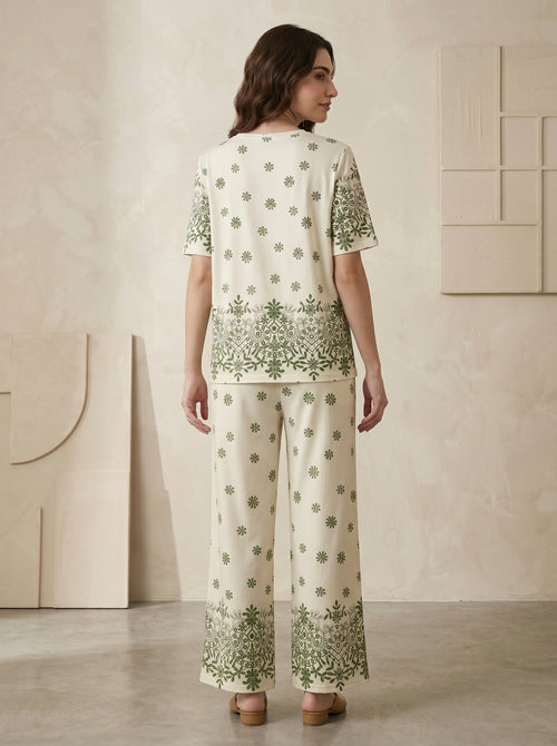 Premium Comfort-Fit Intricate Border Print Set