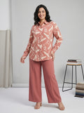 Classic Collared Geometric & Leaf Motif Matching Set