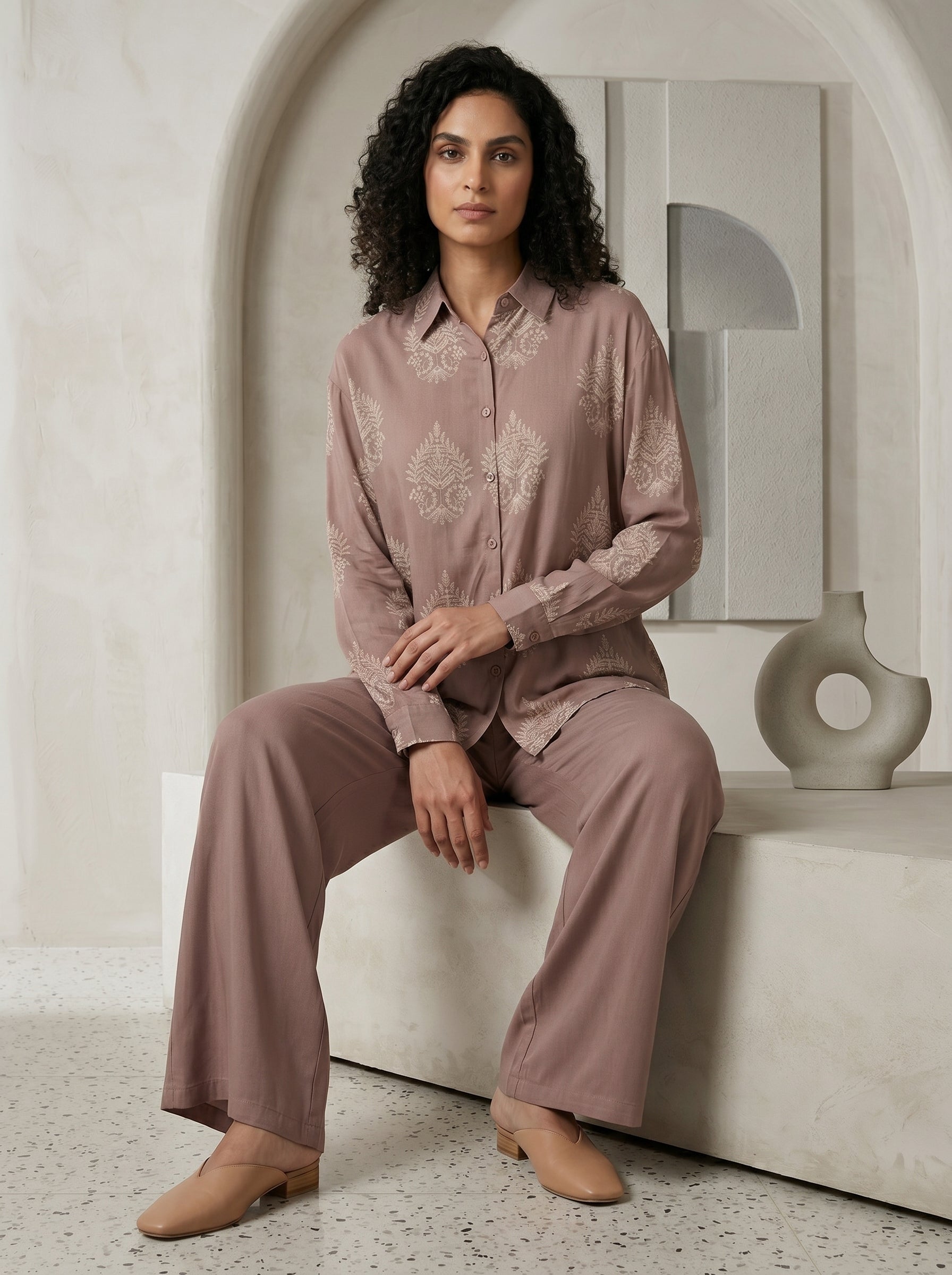 Graceful Oasis Tailored Wide-Leg Tunic Set